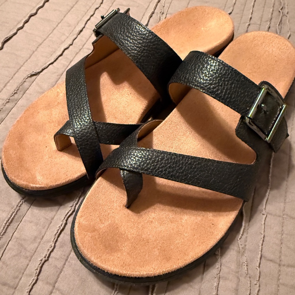 Vionic Black Sandals